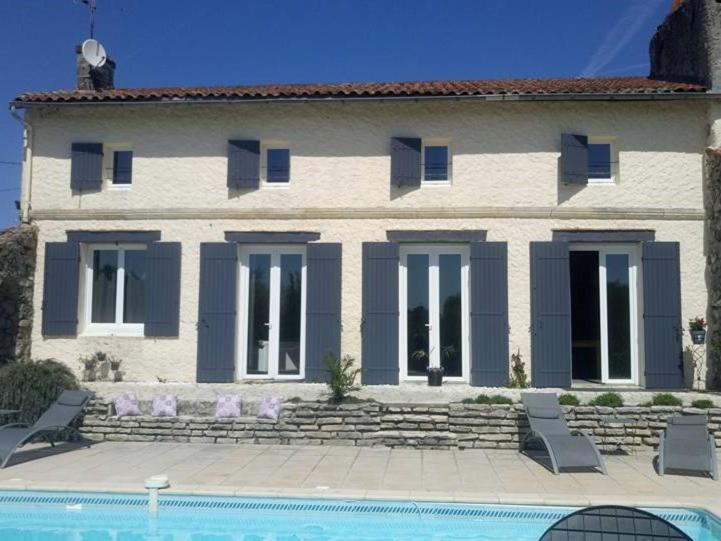 Chambres D'Hotes La Luzerniere Saint-Denis-de-Pile Zewnętrze zdjęcie